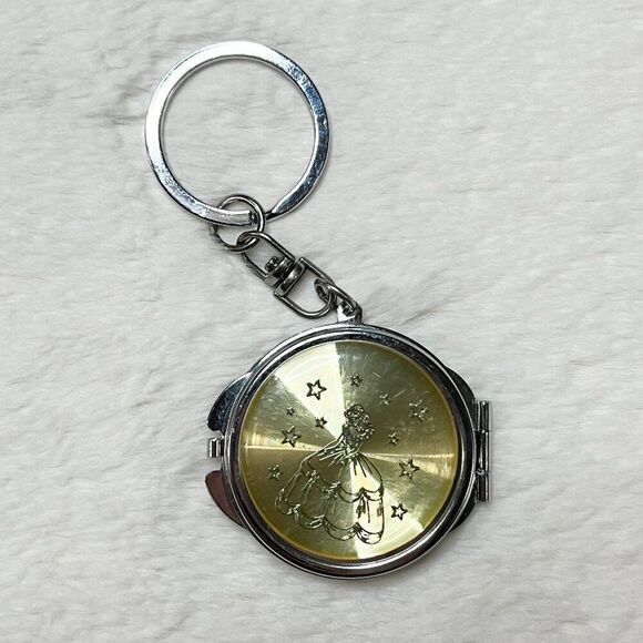 Princess‎ Quinceañera Silver Compact Mirror Keychain - Picture 1 of 6